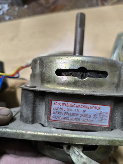 Продам двигателя от стиральных машин