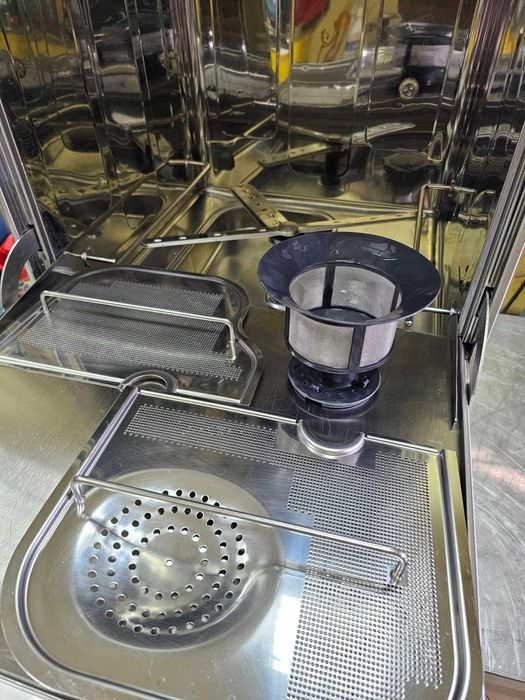 Професионална Съдомиялна машина Miele G8066 с 12 месеца гаранция