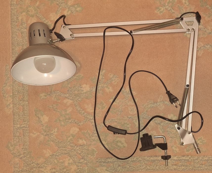 Lampa de birou / lucru