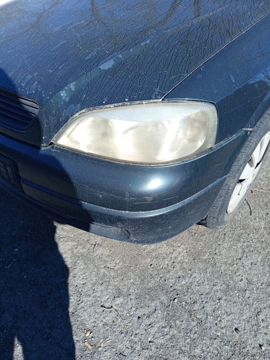 Продавам фарове за опел Астра Г