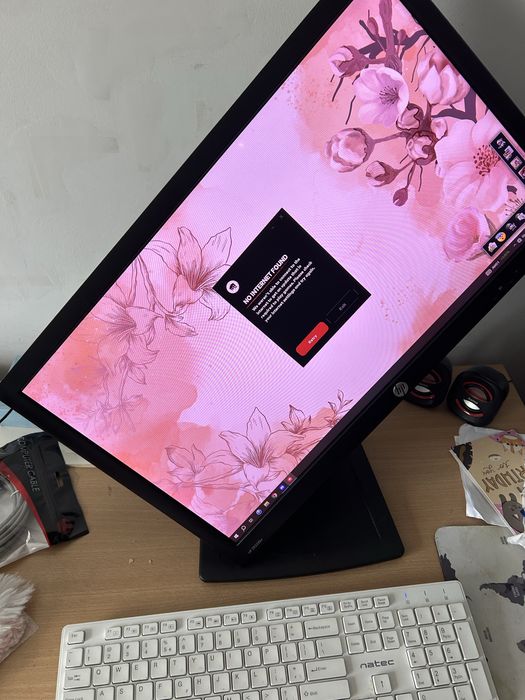 Геймърски компютър gaming PC, монитор HP, клавиатура, мишка