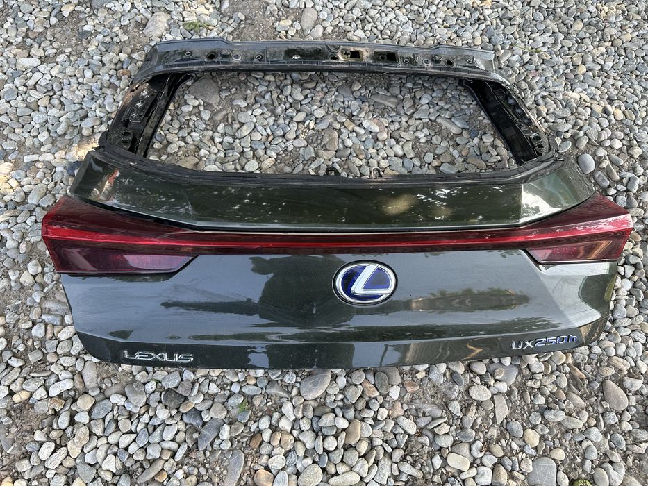 Hayon.stop lexus ux