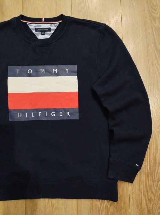 Tommy hilfiger оригинално горнище