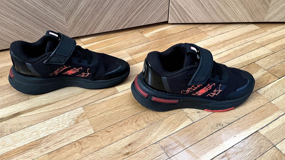 adidas Сникърси Marvel's Spider-Man Racer Kids 35номер