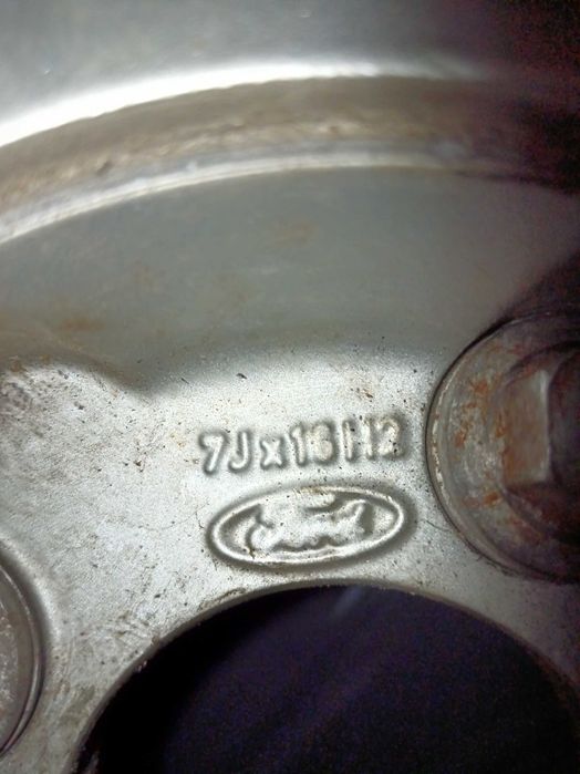 Джанти с добри летни гуми, за Форд, пежо и строен 4х108, 63.4централен