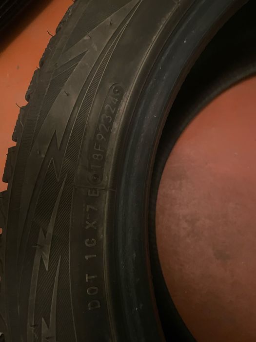 Зимние шины 265/50/20