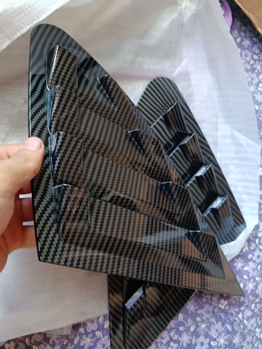 Malibu 2 orqa yon oyna lyuveri ( carbon )