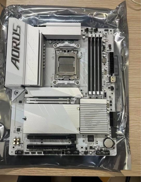 Продам Aorus Elite b650M
