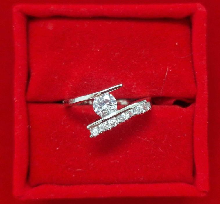 GR80,inel placat aur alb 18k,ideal logodna, zirconiu alb