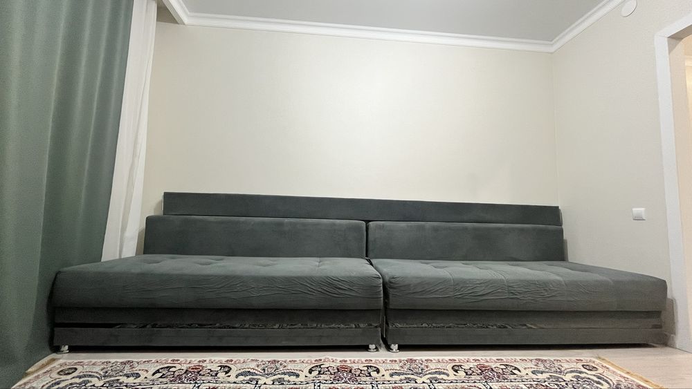 Срочно продам диван 4 м