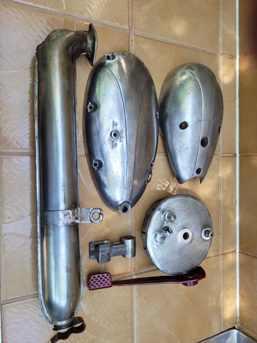 Излишни за мен двигател и части за Ява 50 , 175 и 250куб.см.