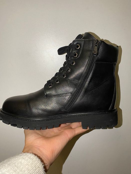 Продам ботинки зимние