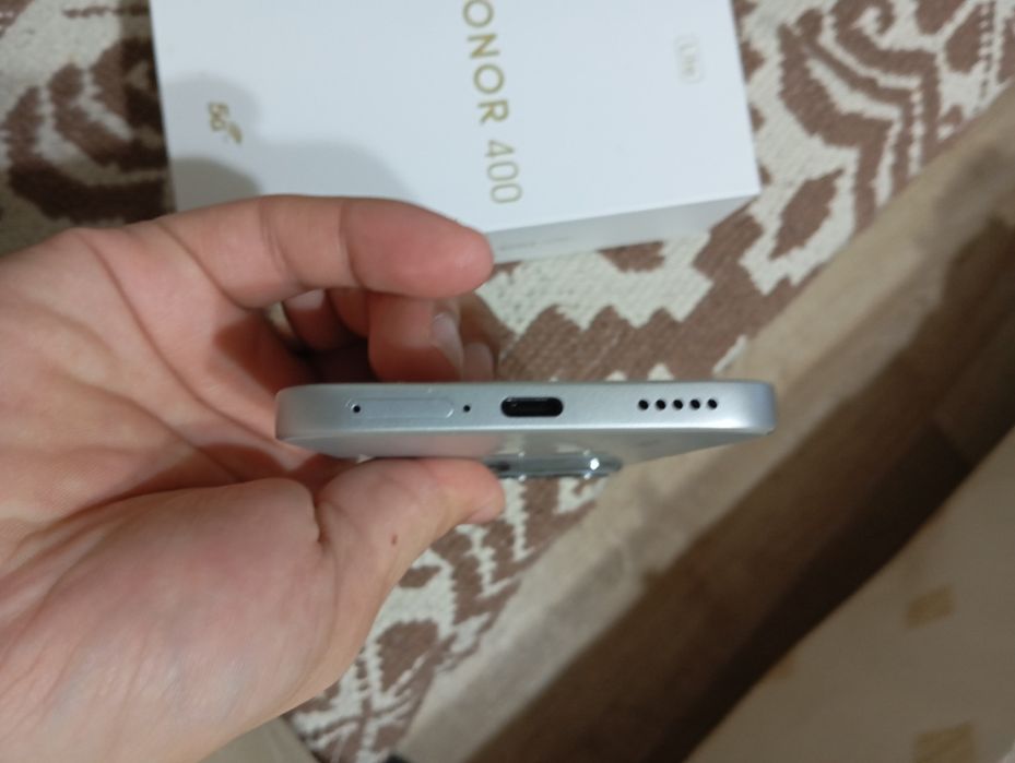 Телефон сатылады