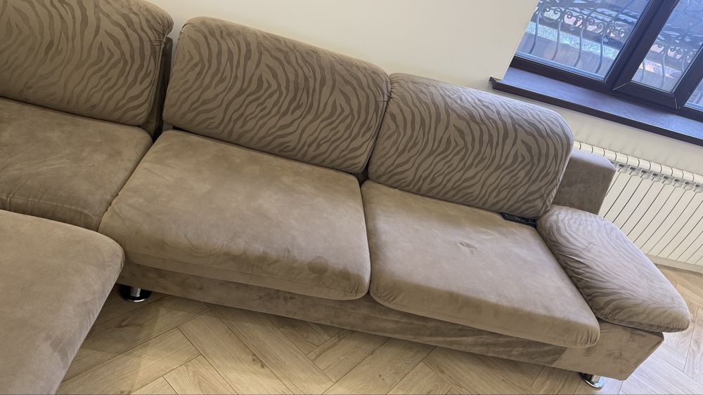 Диван угловой большой