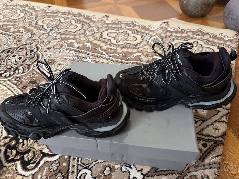 Balenciaga track brand new