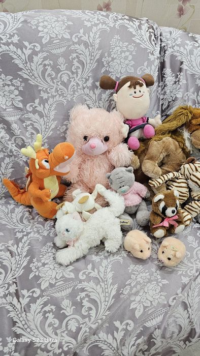 Продаётся Кукла , мягкие новые и б.у игрушки У куклы есть ещё зонтик