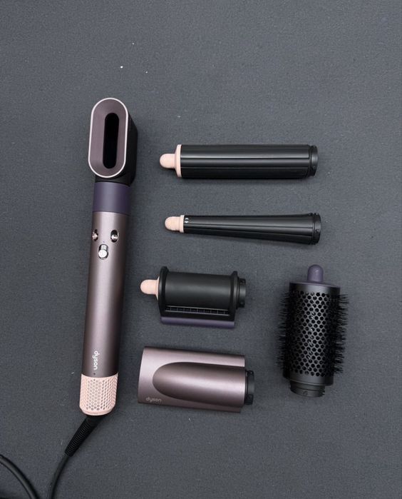 Dyson straightener