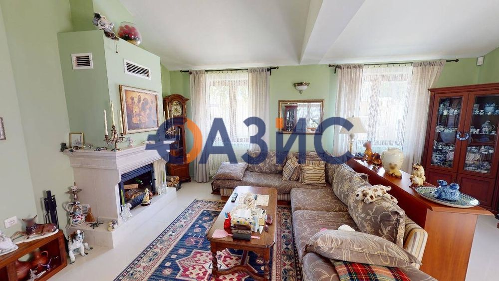 Къща с 4 спални 264 кв.м., в село. Кошарица, България, 385 000 евро #33363138
