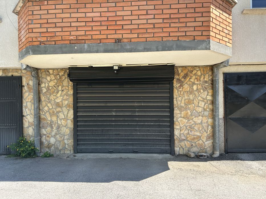 Гараж под наем !!!