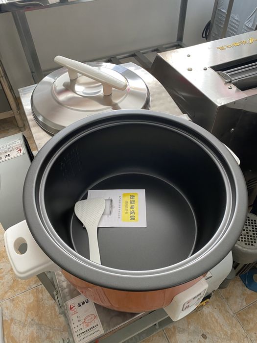 Рисоварка производственная.