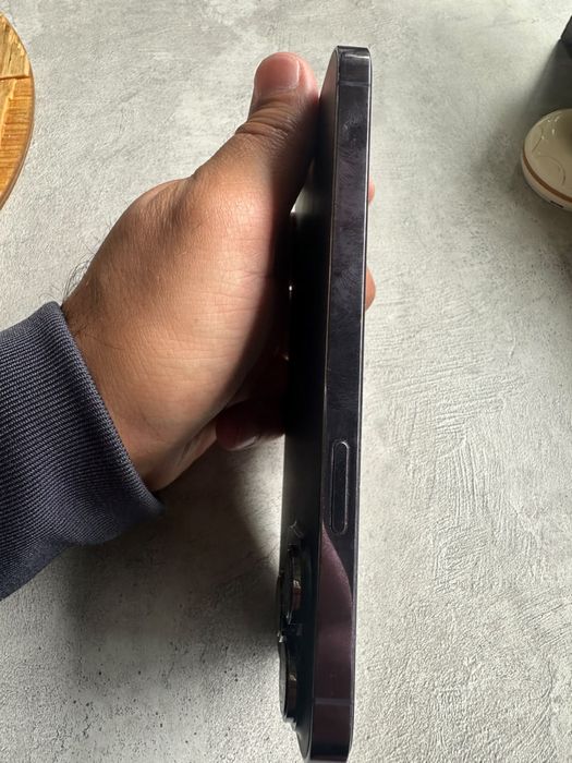 Продам или обменяю iphone 14 про мах 256