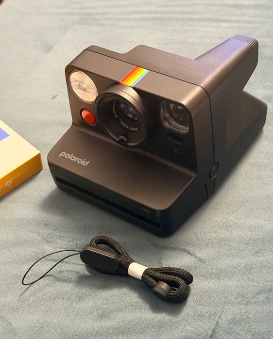 Aparat foto Polaroid Now+ Generation 3 + App Control, în garanție