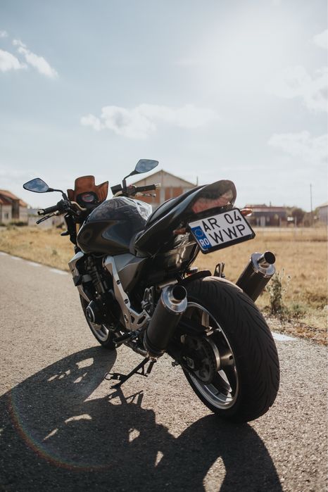 Vând Kawasaki Z1000 2006