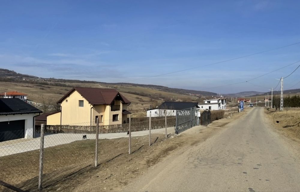 Teren intravilan de vânzare in loc. Recea Mică