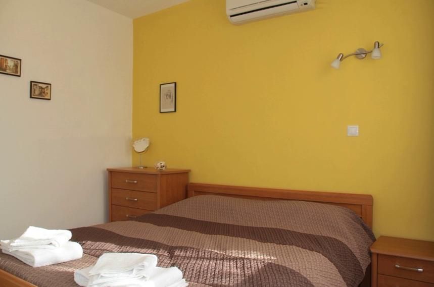 Дава се под наем Двустаен апартамент в Пловдив, Център - 60 кв.м за 350 € - Снимка #5