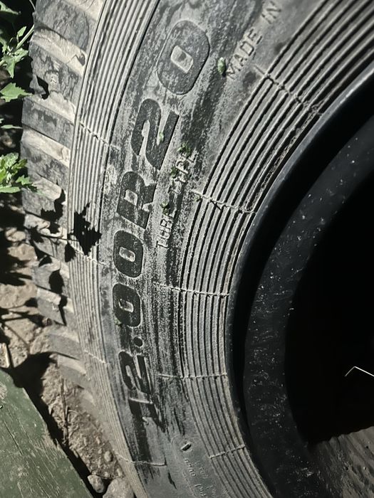 Шины 12.00 R20 почти новые