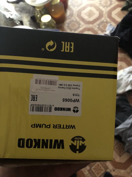 Lezus rx 300 Помпа