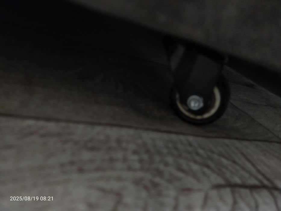 Диван с атаманкой на колесиках.