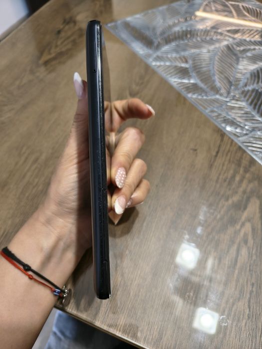 Телефон Motorola G60