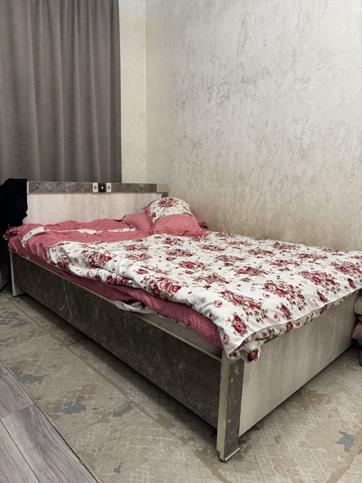 Спальный гарнитур тройка