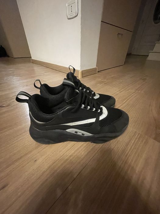 Vand urgent dior b22 marimea 44