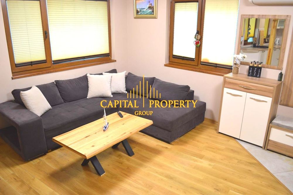 Къща в Варна-Идеален център на метри от морската градина, Варна