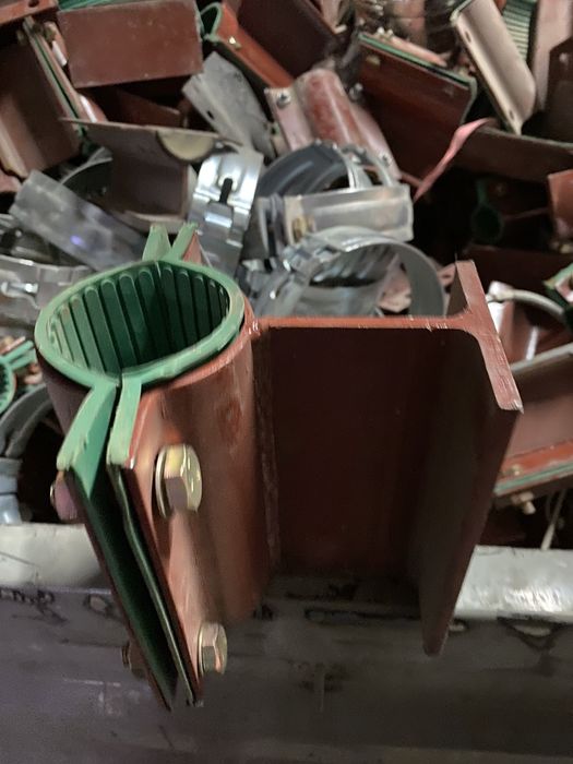 Крепления крепеж для труб