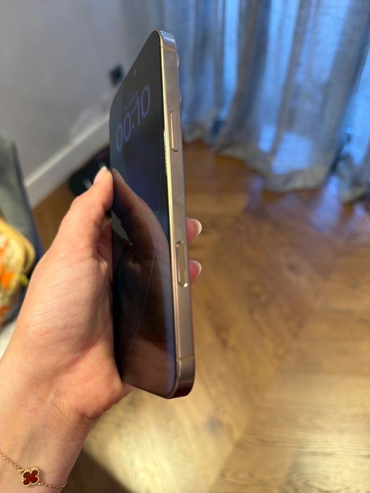 Айфон 16 Pro max на 1tb
