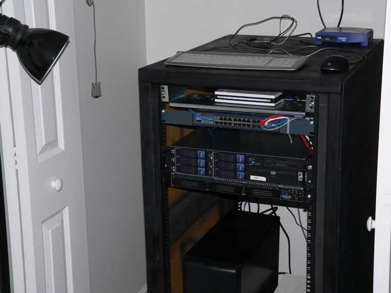 Creare site prezentare - Magazin online - Mentenanță IT- SEO - Hosting