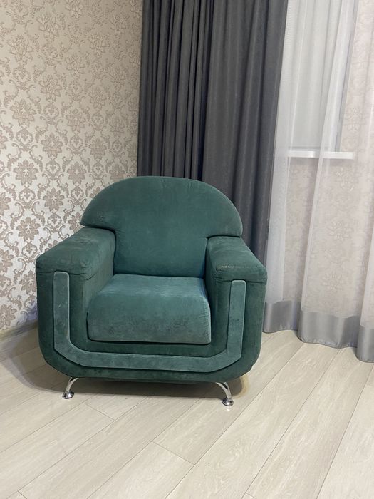 Продам диван+ 2 кресла б/у