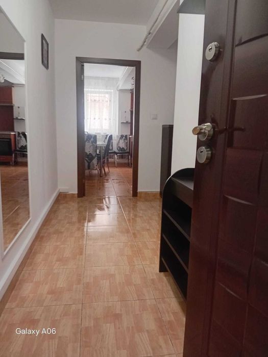 Închiriez apartament cu 2 camere decomandat Râmnicu Vâlcea