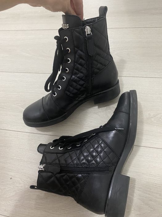 Ghete Guess marimea 38 negre, din piele