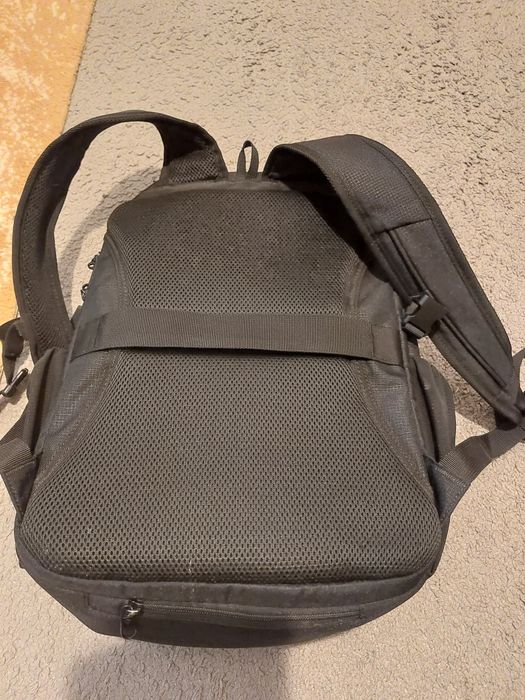 rucsac Samsonite cu logo Bosch si husa anti- ploaie