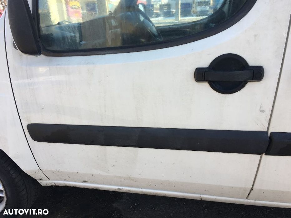 Usa / Portiera Stanga Fata  Fiat Doblo 2005 - 2010