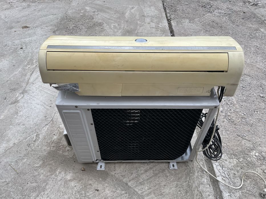 Кондиционер TCL.