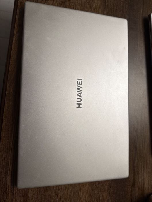 Laptop huawei Matebook