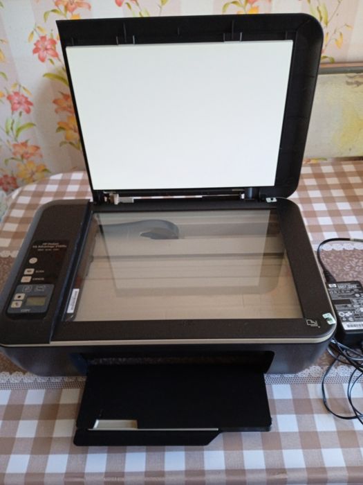 Продам принтер HP 2520