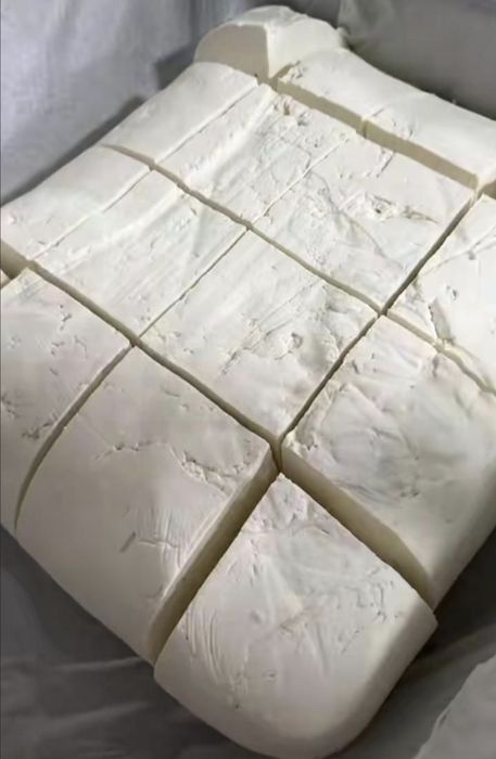 Vând telemea de vacă