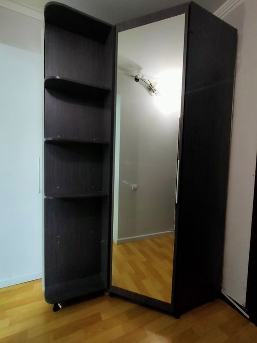 Продаю угловой шкаф!