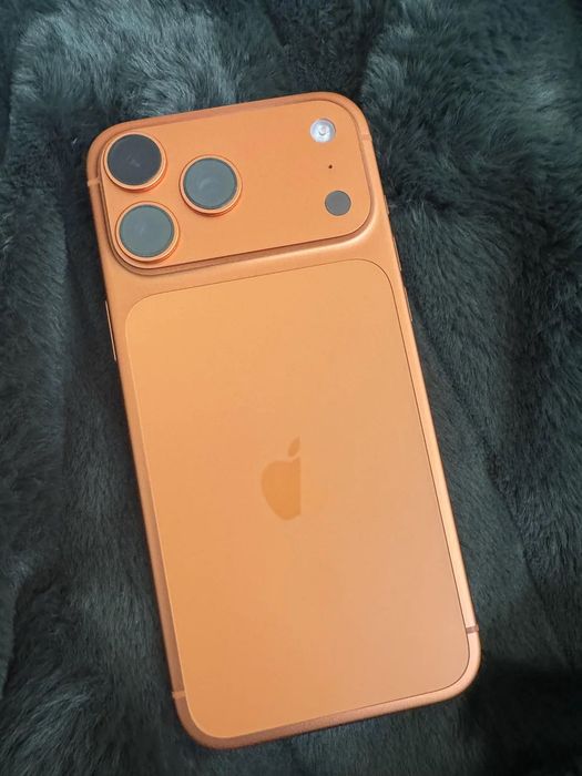 Продаётся apple 17 pro Max
